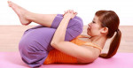 5 bài tập yoga buổi sáng chỉ cần nằm trên giường: Người lười cỡ nào cũng giảm cân thành công